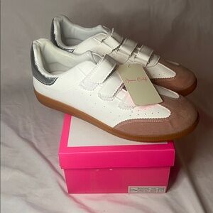 Jessica Carlyle Vibrant Pink and White Shoe